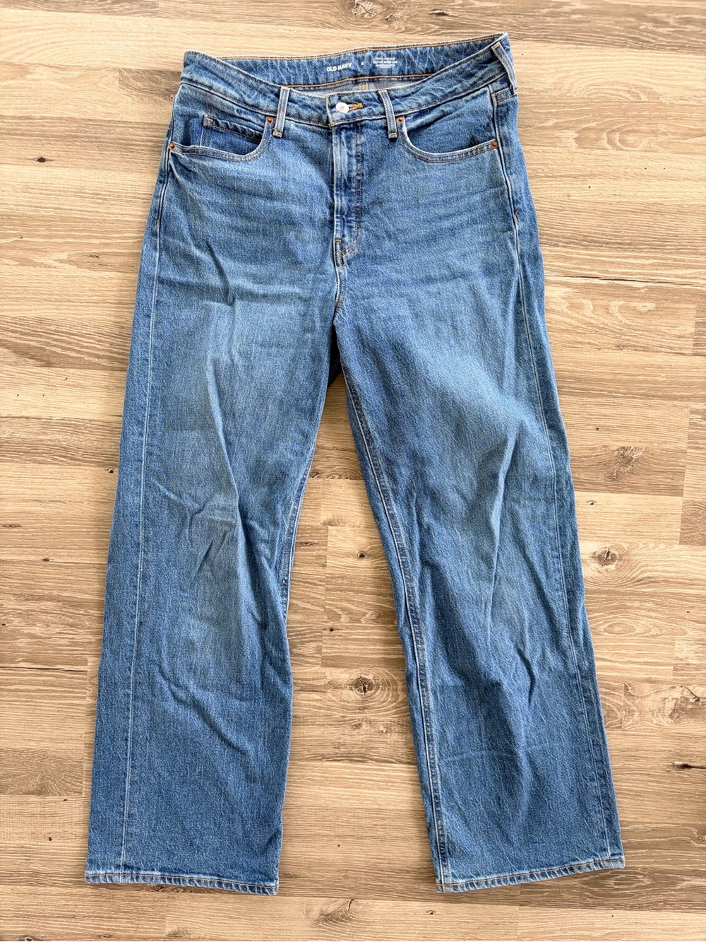 Old Navy Wide-Leg Jeans in Medium Blue Denim